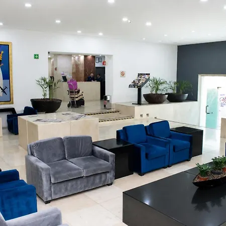 We Hotel Aeropuerto