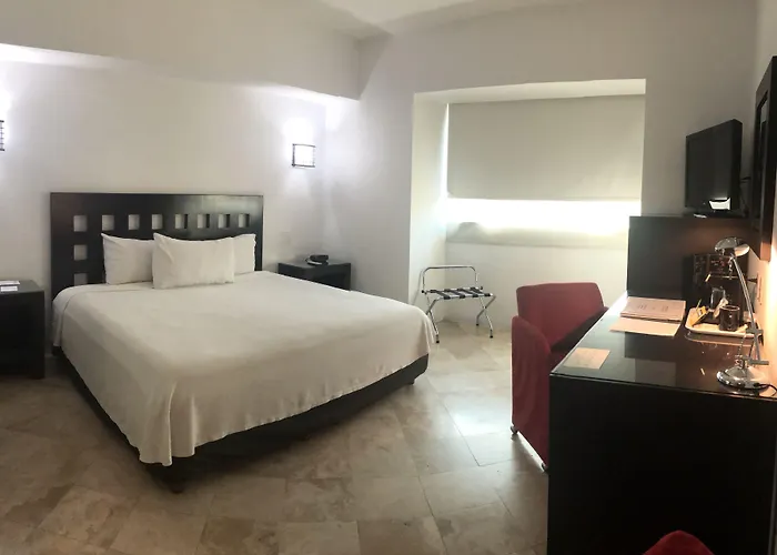 Hotel We Aeropuerto 4*
