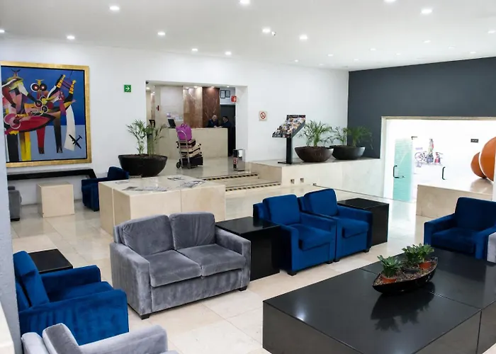 Hotel We Aeropuerto