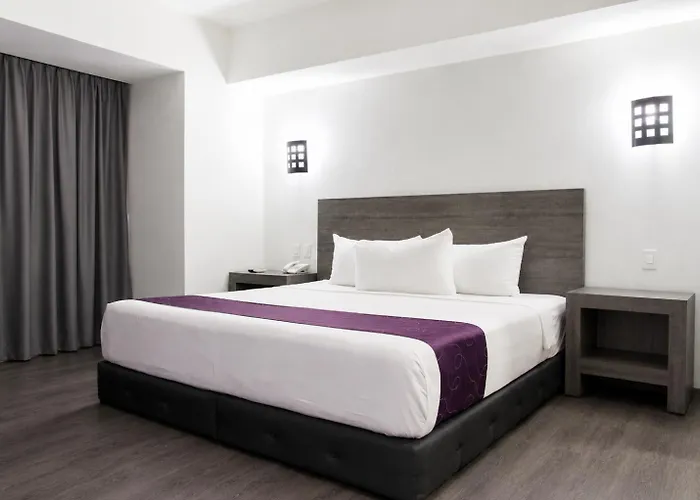 Hotel We Aeropuerto