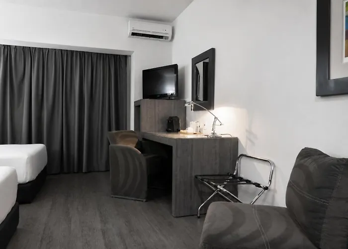 Hotel We Aeropuerto México DF