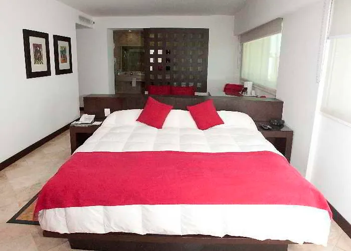 We Aeropuerto Hotel